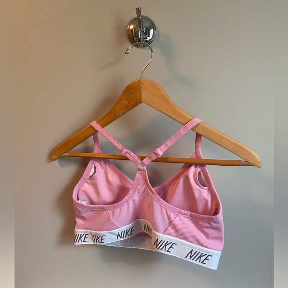 Nike sports bra - Picture 2 of 5